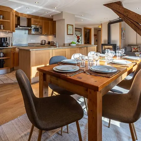 La Belle Epoque - Year * Σαμονί